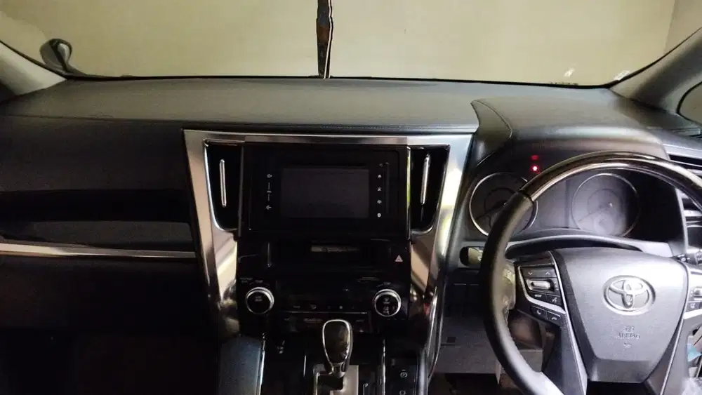 Toyota Alphard 2015 LIKE NEW 2.5 G A.T