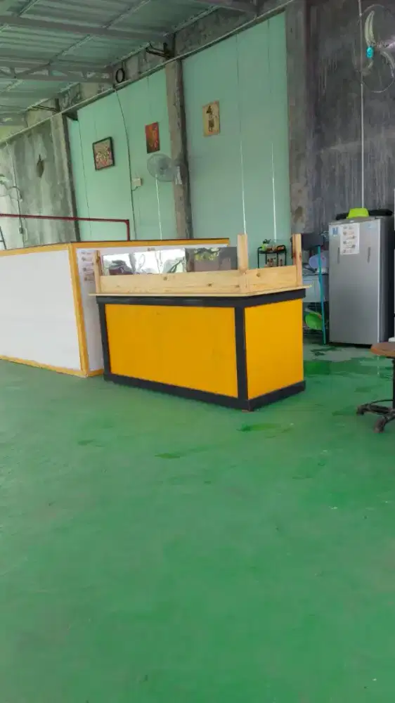 Meja untuk cafe ukuran 1,5 meter muat kompor besar