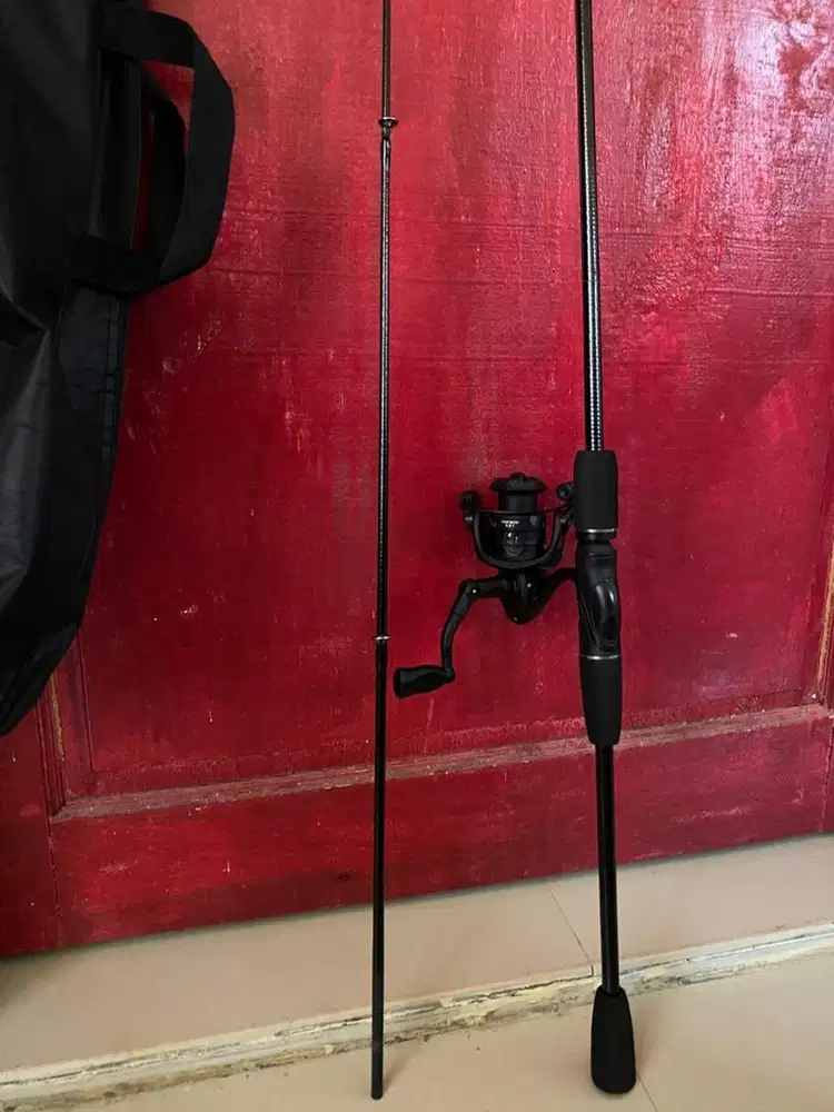 Joran pancing Hollow 2.10m + Reel 1000 Besi