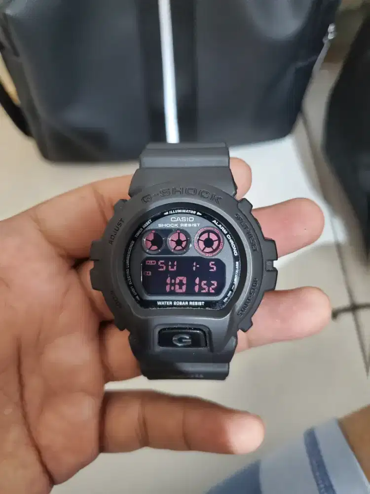 Dijual paketan jam Gshock  + Samsung Active2