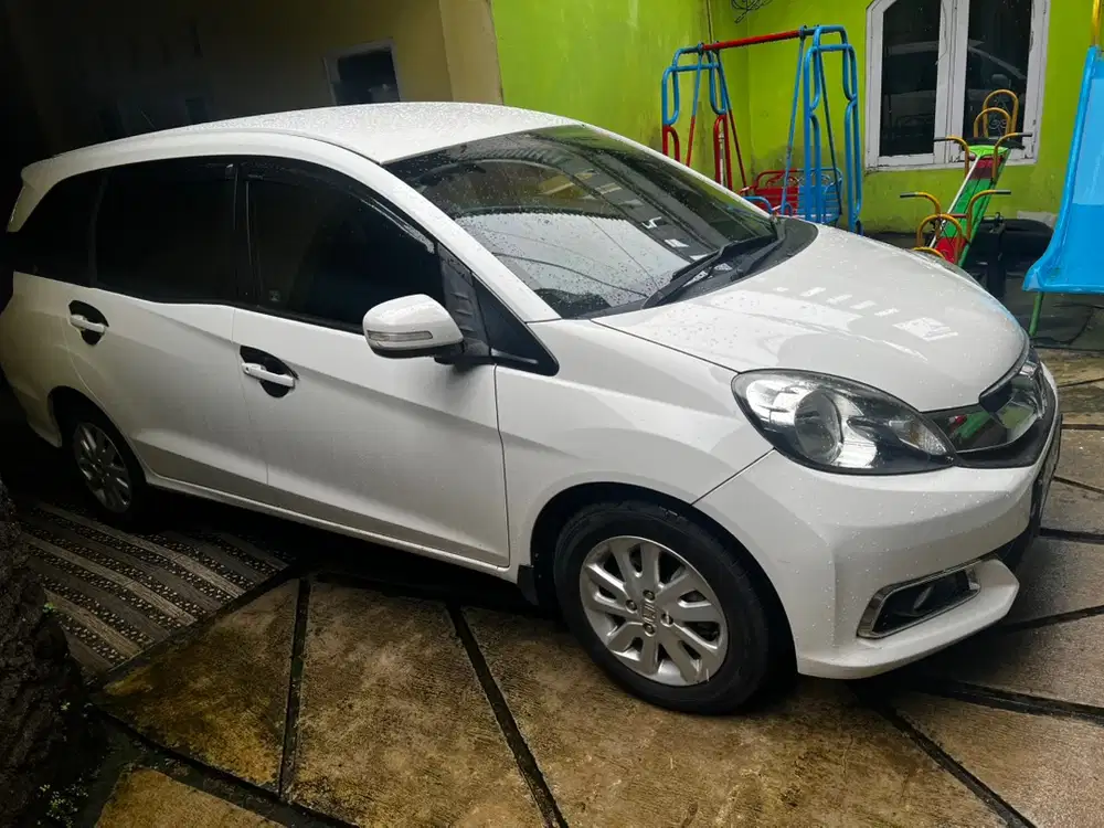 Cash &Credit Honda Mobilio 2015 Bensin