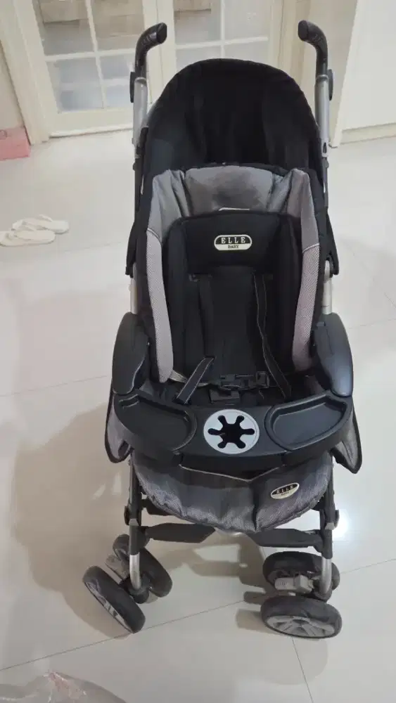 Stroller + baby car seat merk babyelle