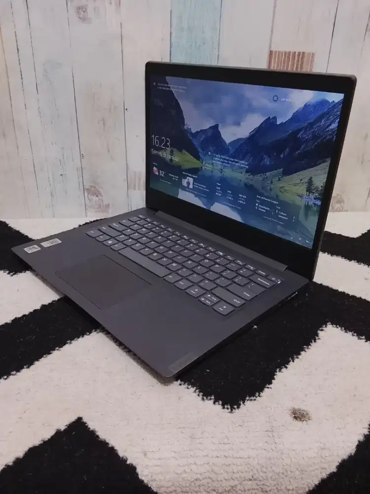 Lenovo V14 Intel Core i3 Gen 10 Tahun 2021