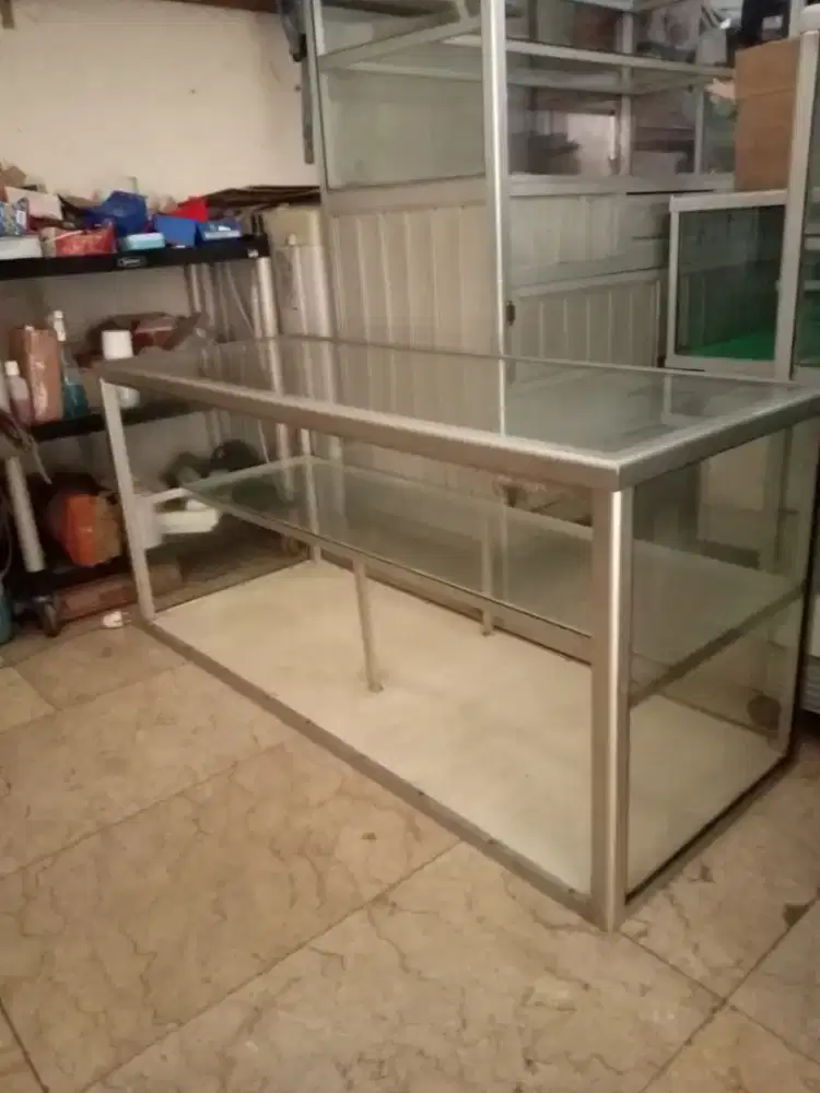 Etalase warteg bekas