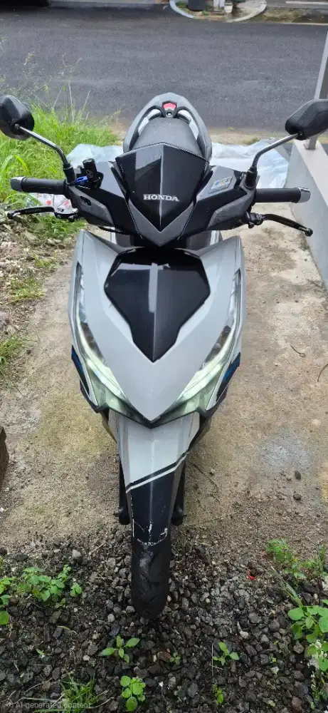 Honda Vario Putih Biru 125 Esp CBS 2017
Plat B Jakarta