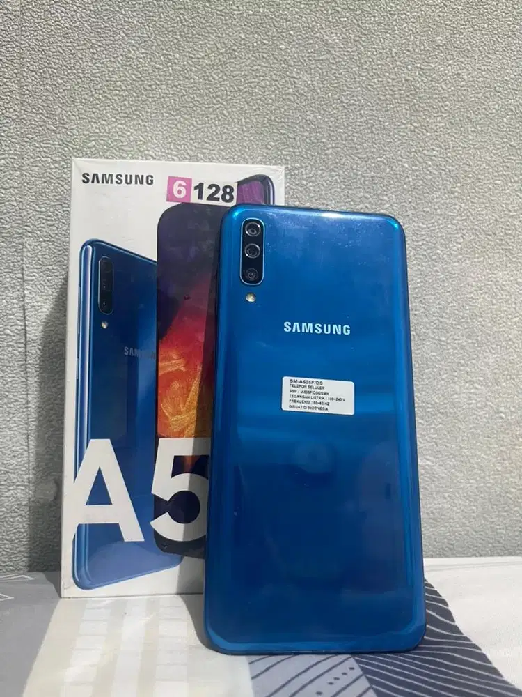 DIJUAL SAMSUNG A50 6/128 BLUE
