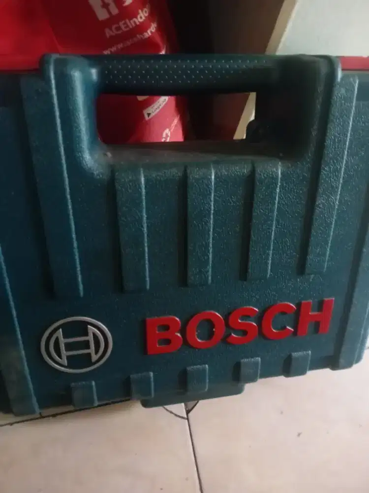 Satu set Bor Listrik