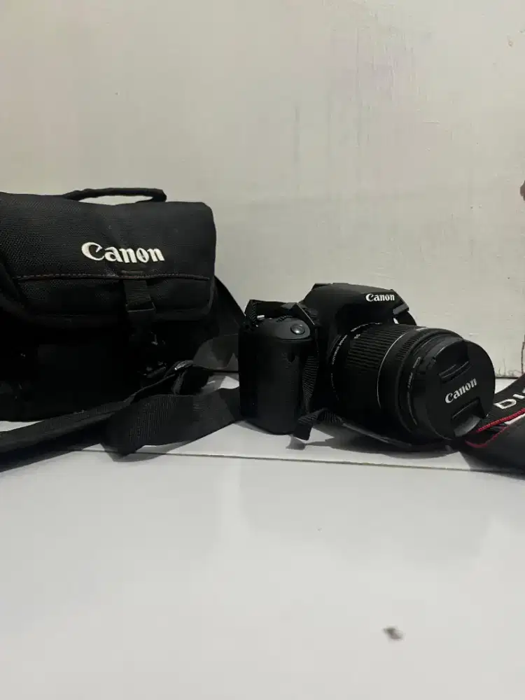 Kamera Canon EOS 700D