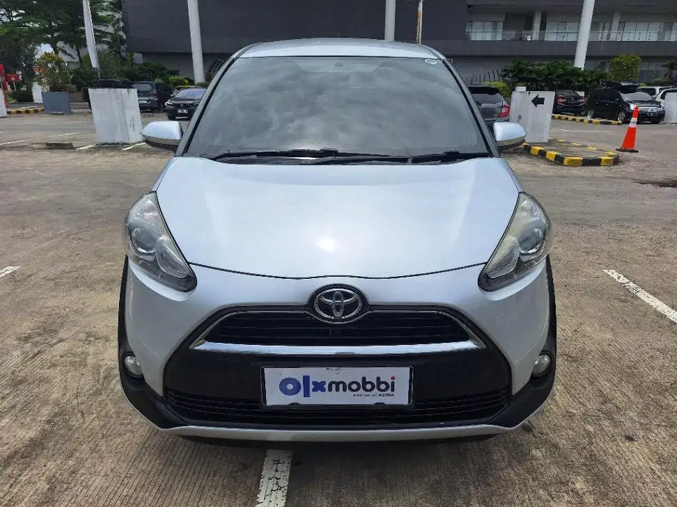 LOW DP Toyota Sienta 1.5 V Bensin-MT 2016 0FB