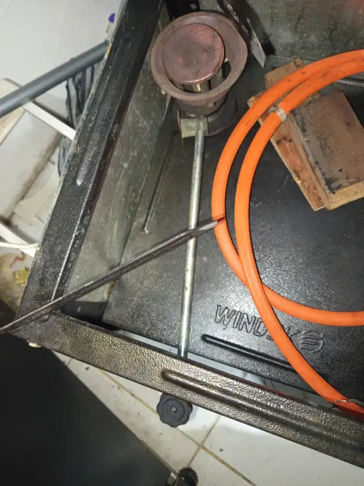 Dijual tatakan kompor joss dan kompor aurora 768 400k nego