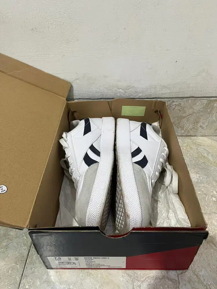 [NEGO] Reebok Smash Edge Putih Ukuran 40