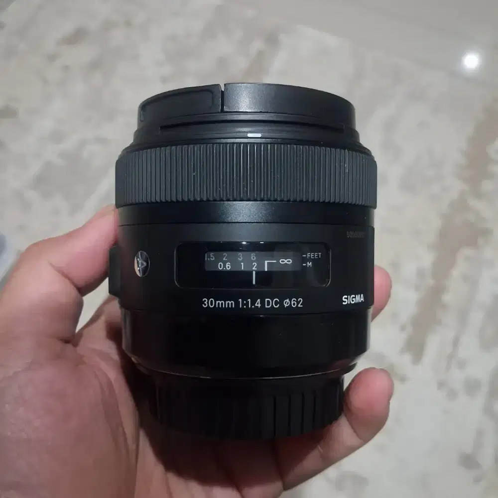 Sigma ART 30mm f/1.4 DC – Canon – AF Normal – Ada Jamur