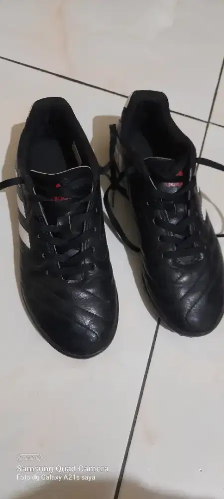 Sepatu Futsal Adidas Galetto