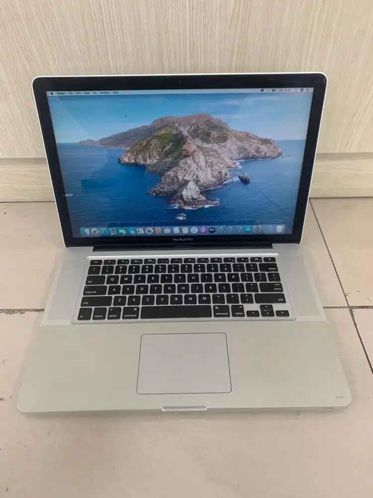 Macbook pro 2017 core i7 ram 16gb ssd 500 gb