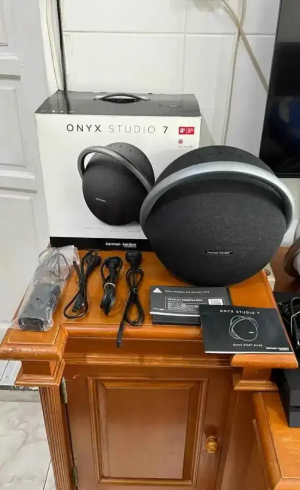 Harman Kardon Onyx Studio 7