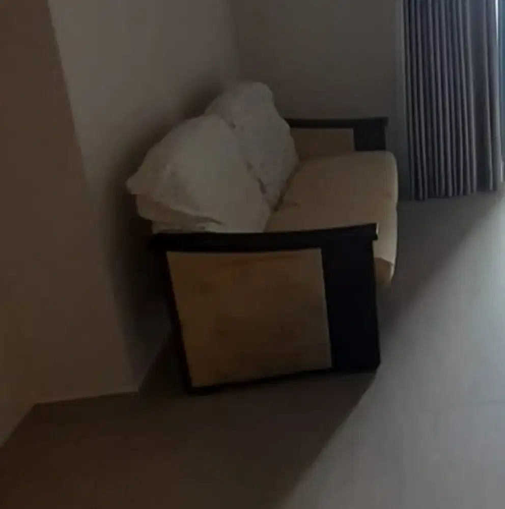 Sofa tempat duduk 2 dudukan