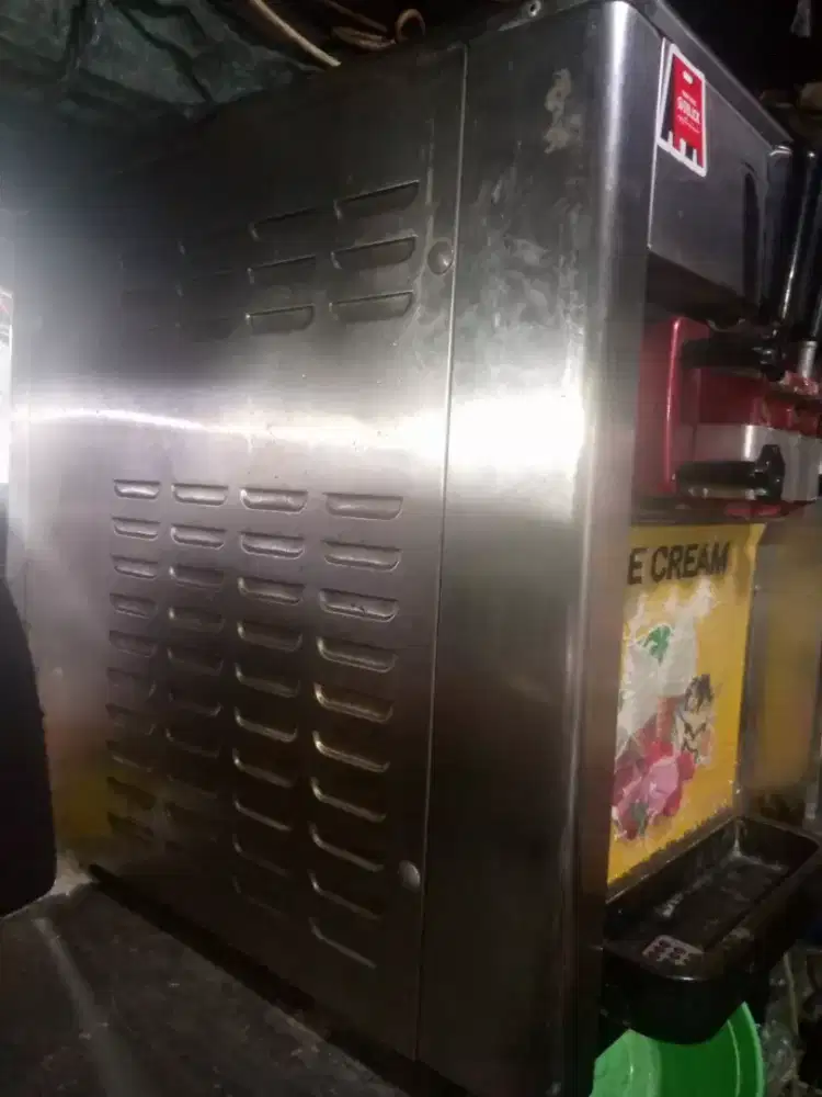 Mesin es krim wirastar