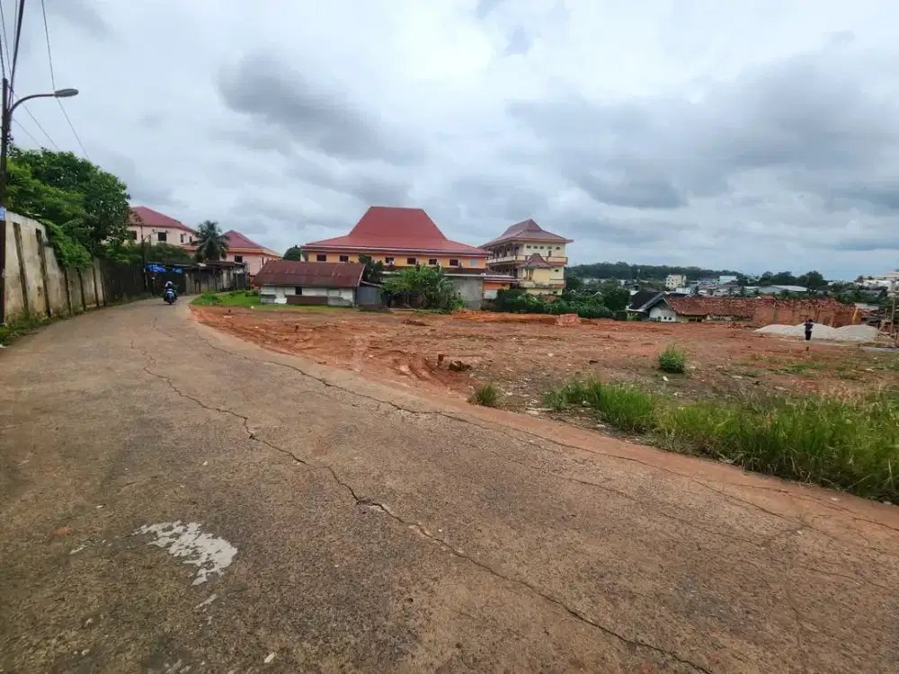 Strategis di Jl. Sukabangun II dekat Area RSUD Siti Fatimah