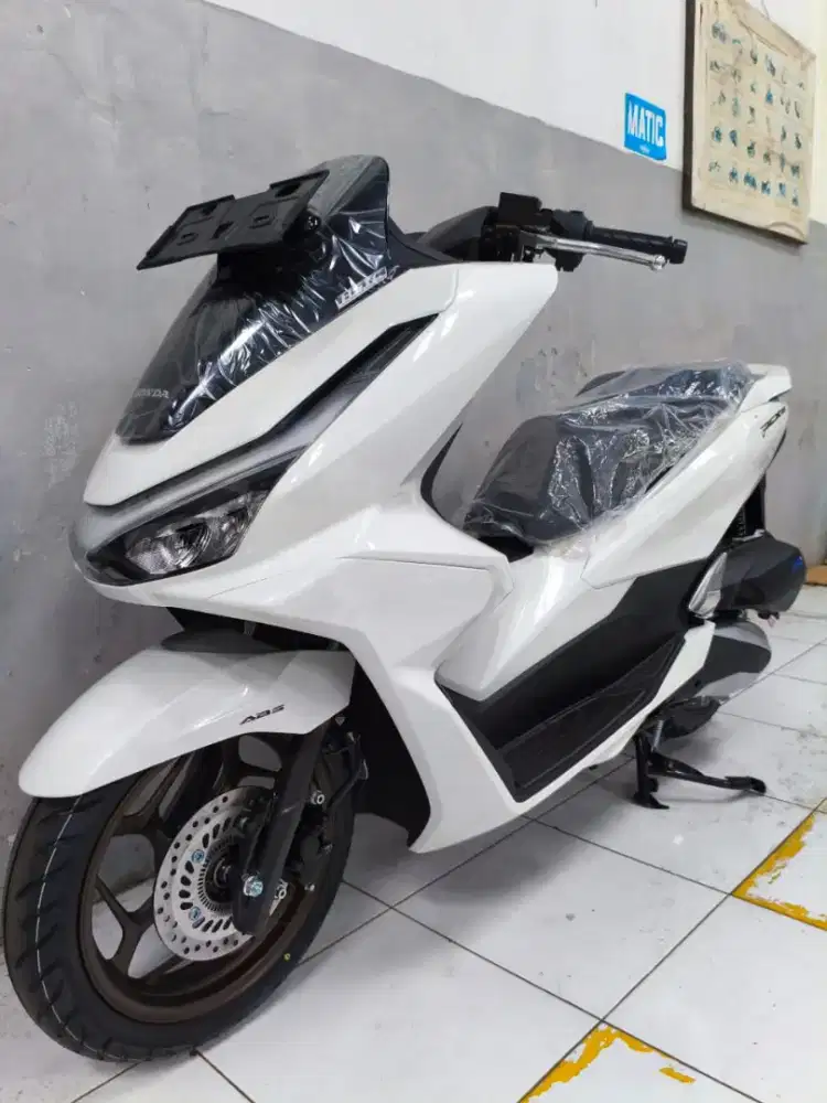HONDA PCX 160 ABS WHITE