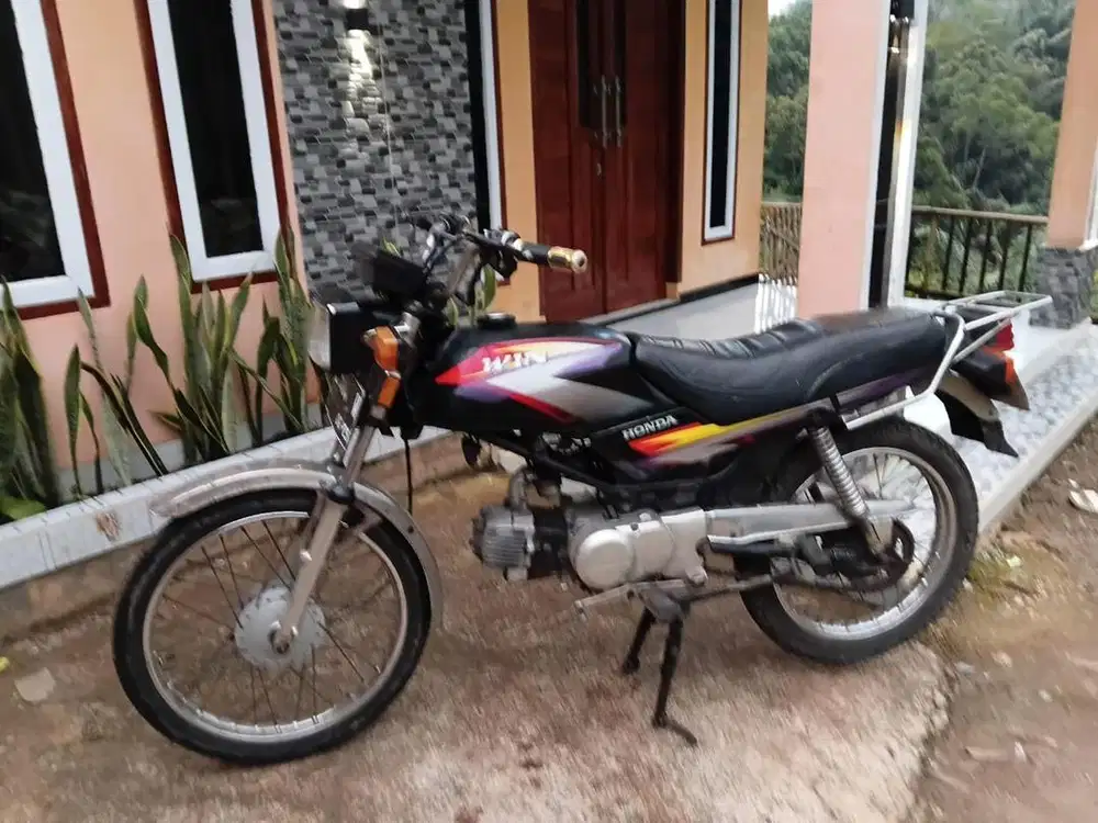 Honda Win 100 Sport