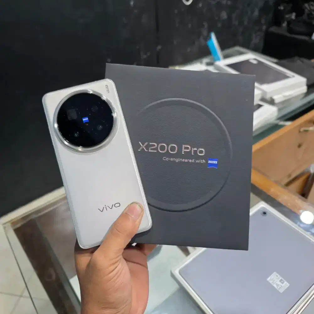 Vivo x200 pro 16/512 resmi garansi on