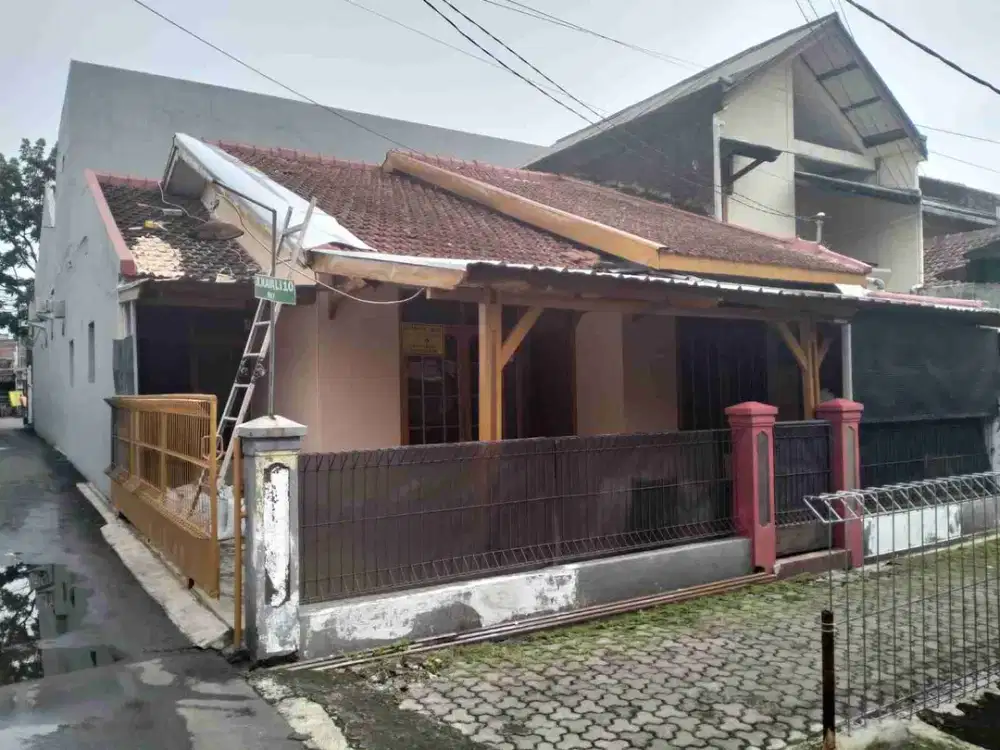 DISEWAKAN RUMAH DI DEKAT TERMINAL ANTAPANI BANDUNG