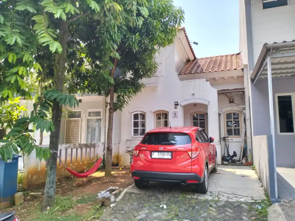 Rumah siap huni di Cluster Casablanca, salah satu cluster terdepan di Sentul City dengan akses mudah