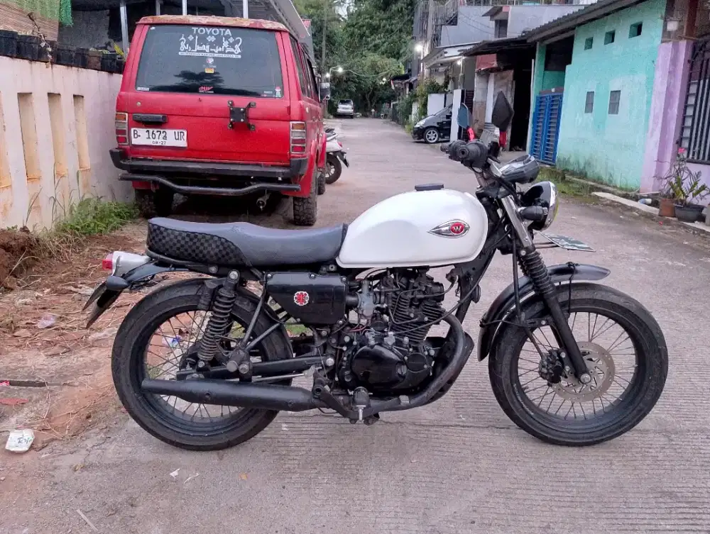 Motor Classic Vintage Kawasaki W175 SE Th 2019 Bisa Tt Motor apa aja