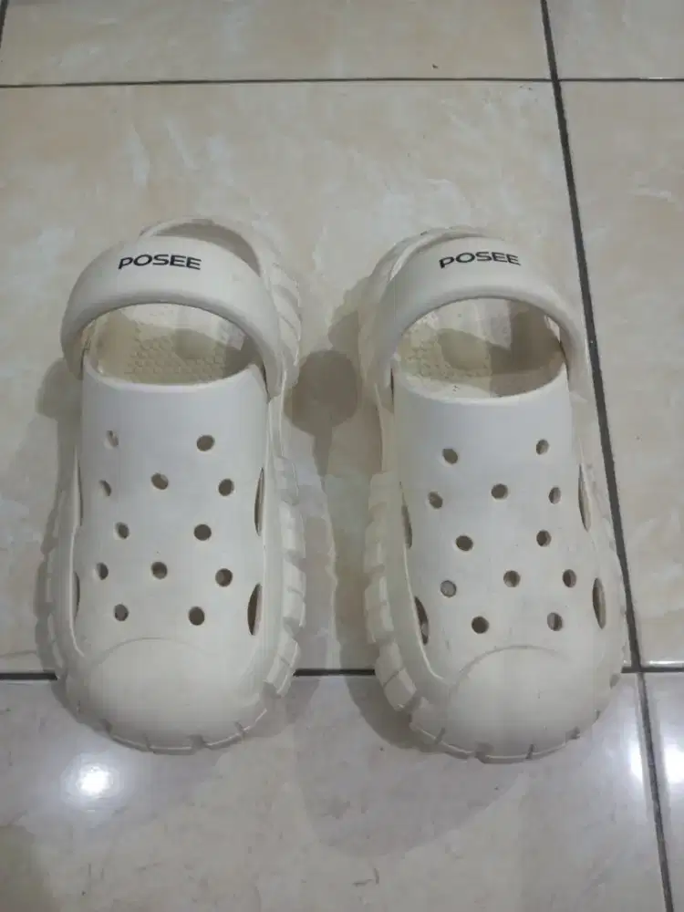 Sendal Pose Original kondisi Baru