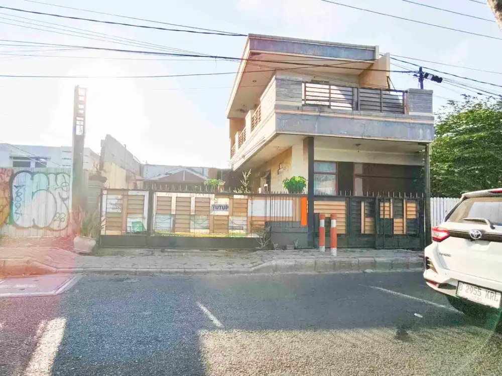 Rumah Nol Jalan Raya Menur Kertajaya Surabaya Dekat Samsat&Galaxy Mall Cocok Untuk Aneka Usaha/Kantor