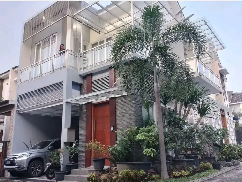 DIJUAL SEGERA Rumah Estetik Cakep Hook, 2 Lantai, Tasikmadu Suhat Malang