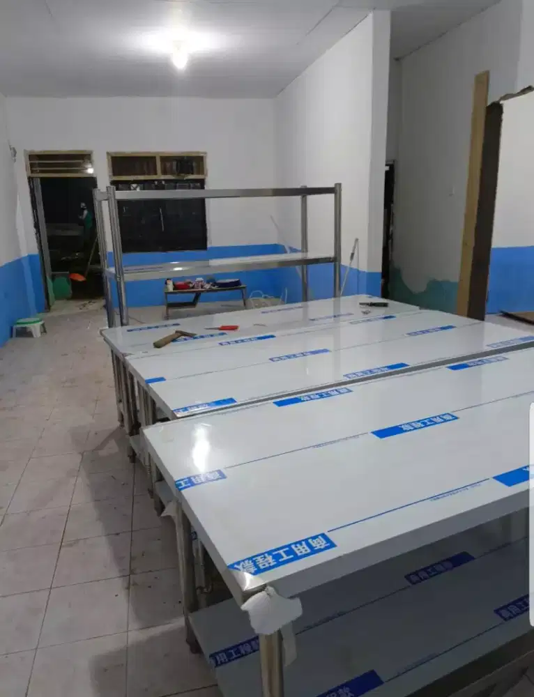 Meja pemorsian makan gratis mbg