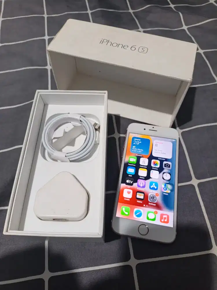 iPhone 6s 64gb Normal Rose gold