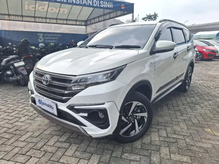 LOW DP Toyota Rush 1.5 GR Sport Bensin-MT 2022 5BY