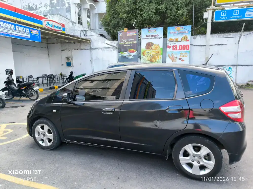 Honda Jazz Tangan pertama