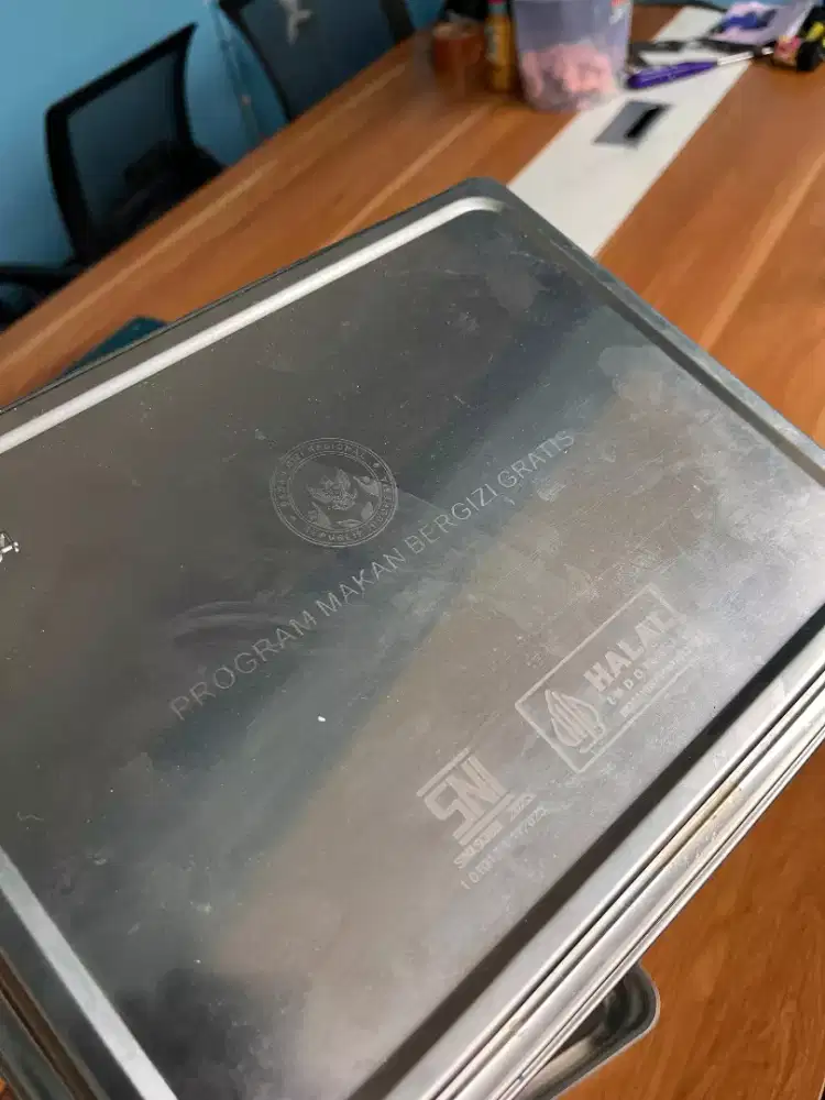 Foodtray tempat makan makan gratis