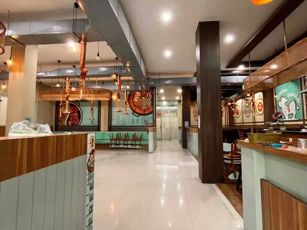 Disewakan  Gedung 3 tingkat di MERR Rungkut Surabaya Cocok untuk Kantor/Resto/Sekolah