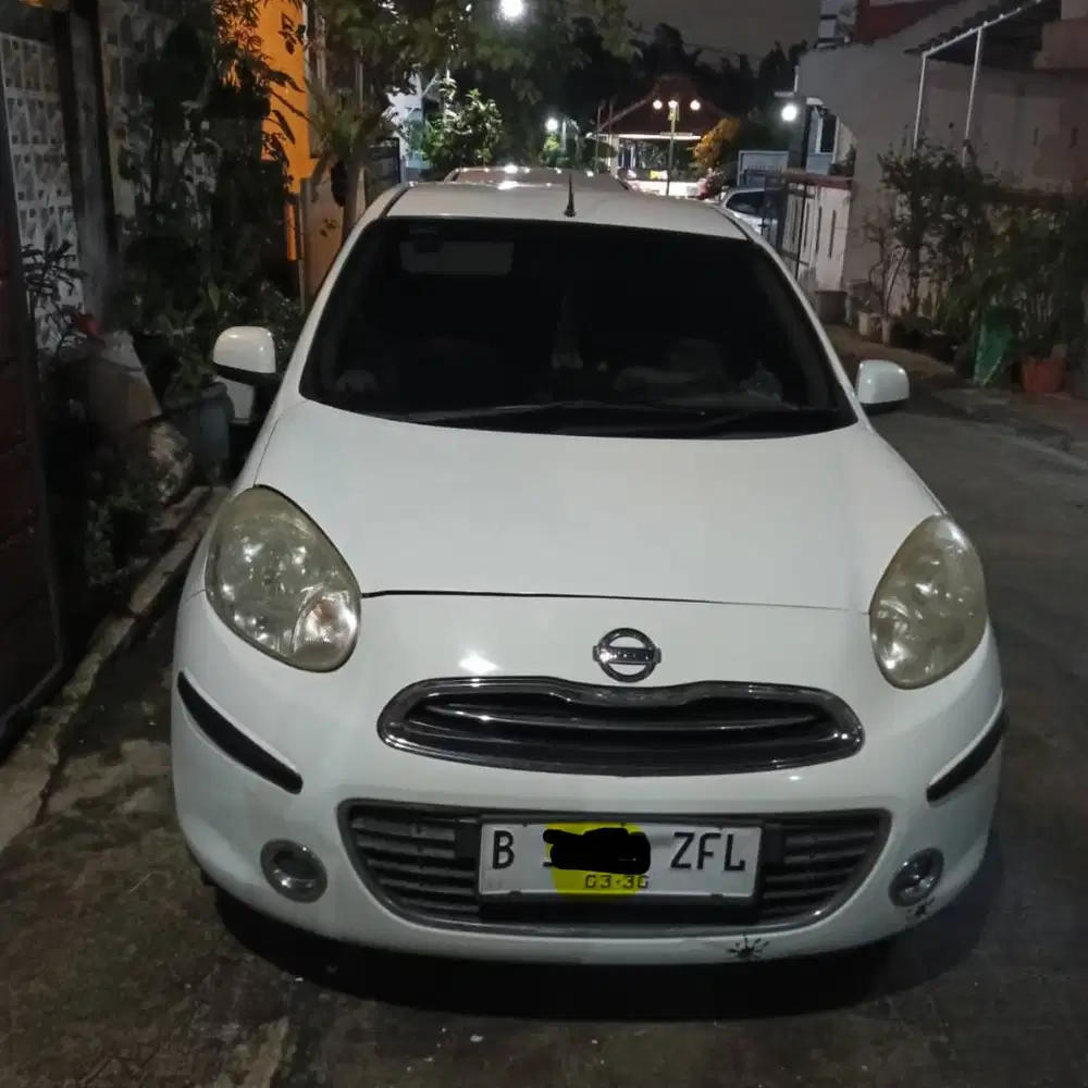 JUAL Nissan March AT 1.2 Muluusss, Istimewa