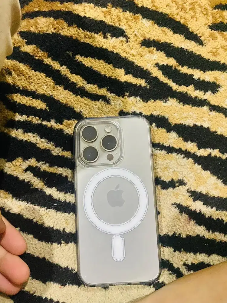 Handphone secc ip 15 pro