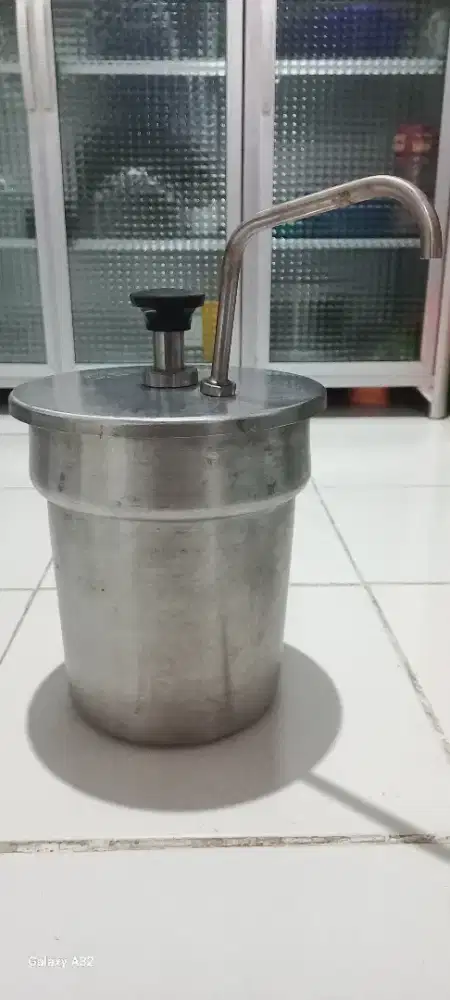 Server stainles, tempat sauce