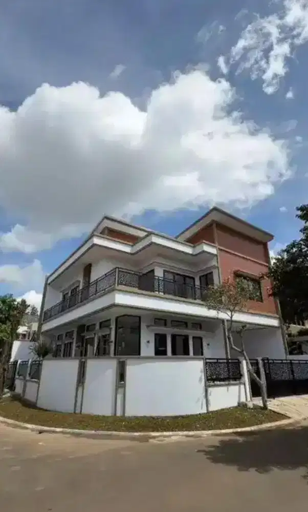 Dijual Rumah Baru Siap Huni Di Kencana Loka Bsd City