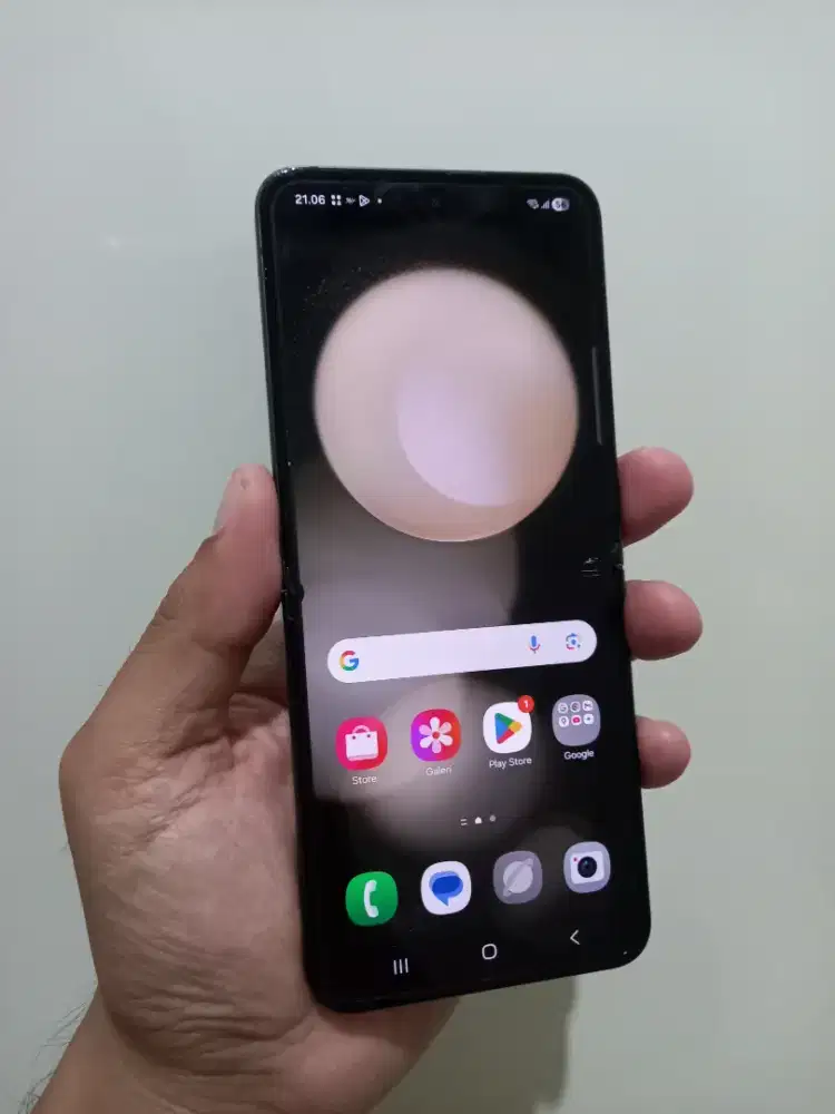 Samsung Galaxy Z Flip 5 Ram 8/512Gb Fullset ex sein ada minus