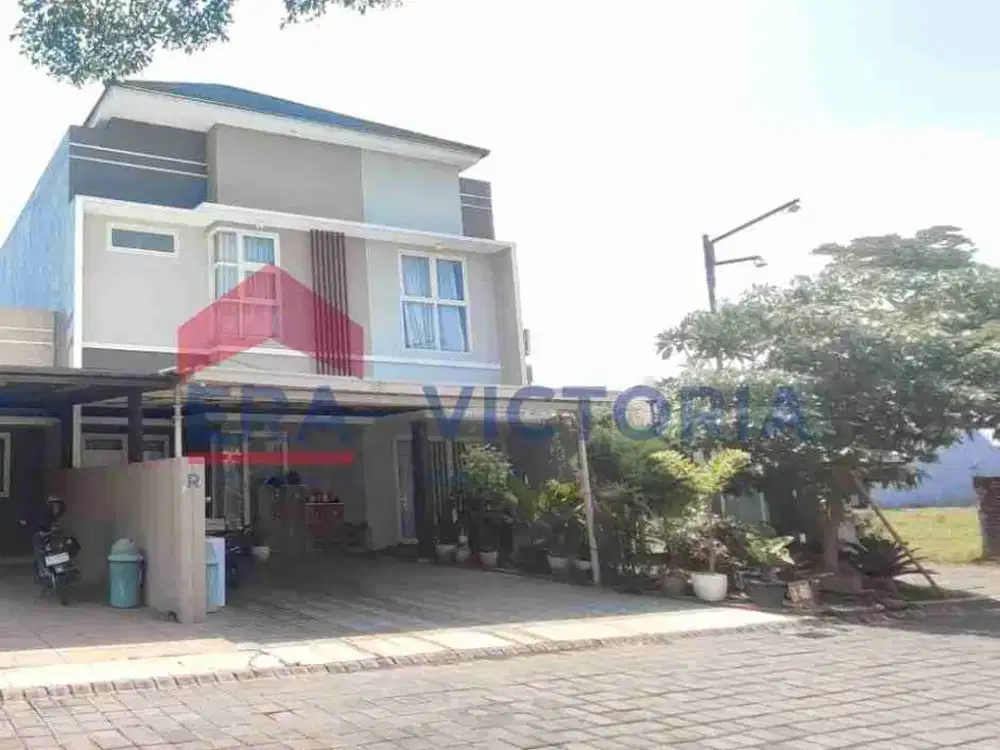 Dijual /disewakan Rumah Premium ada kolam renang di kota Kediri