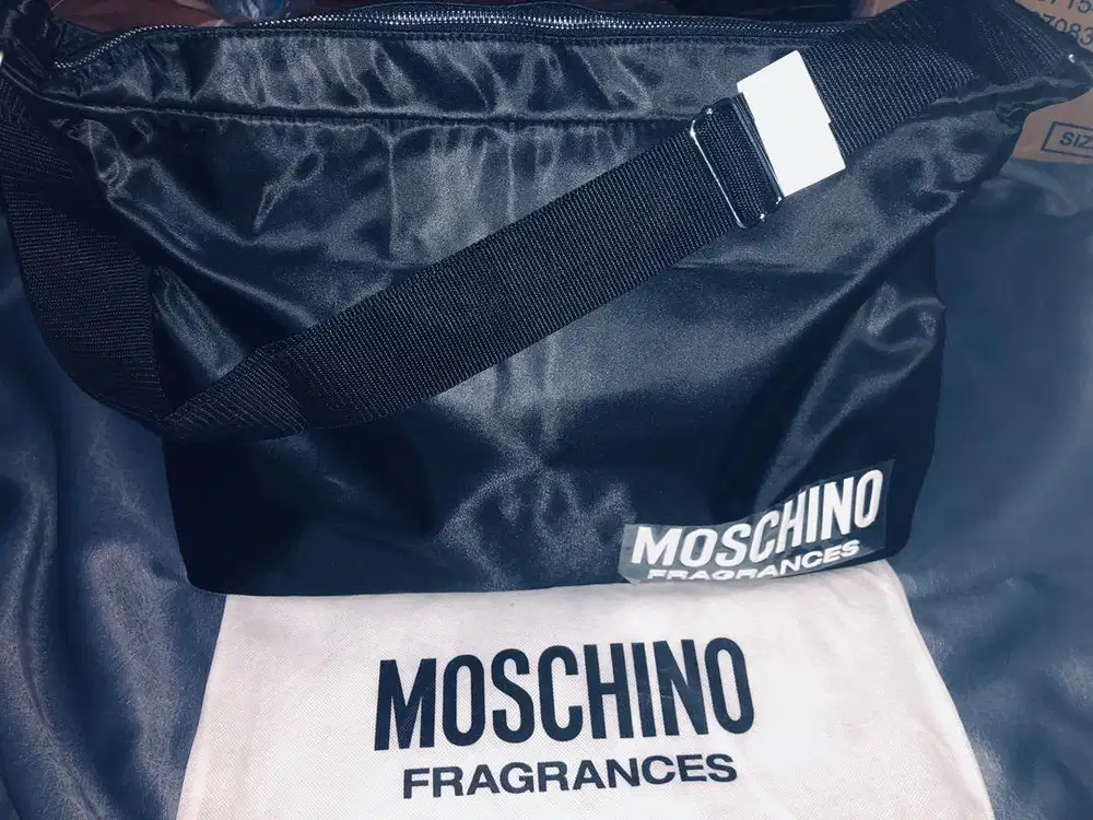Tas Moschino Fragrances Baru (Unisex)