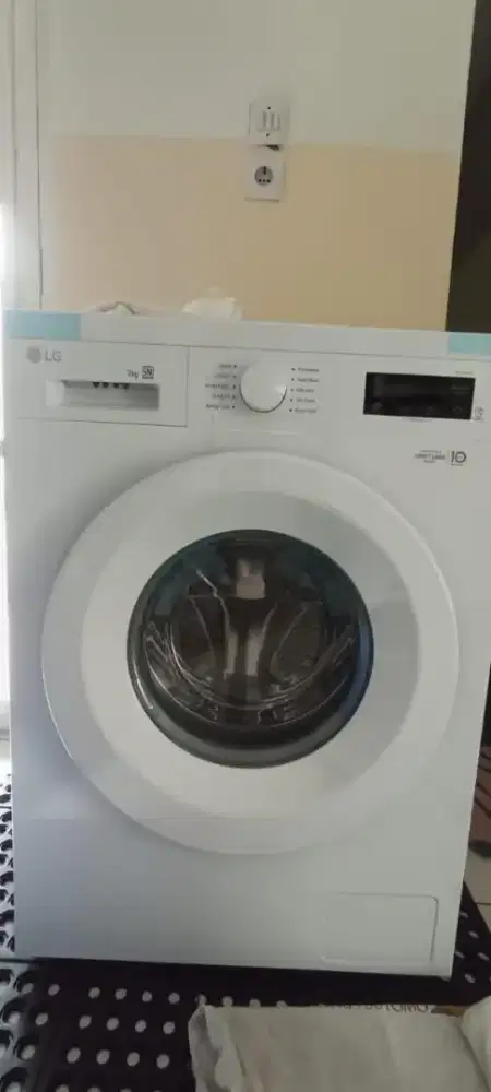 Mesin Cuci LG Front Loading 7 Kg | Kondisi Sangat Baik