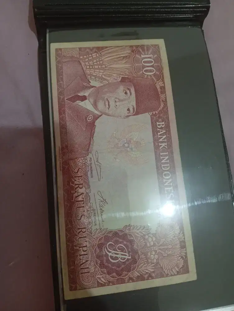 Di jual uang asli original Sukarno seratus rupiah