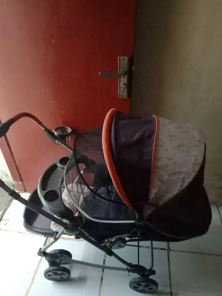 Stroller bekas barter lpg 3kg ada yang mau ga?