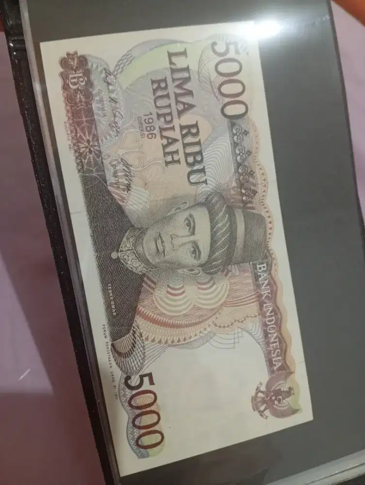 Di jual uang kertas Teuku Umar pecahan lima ribu rupiah