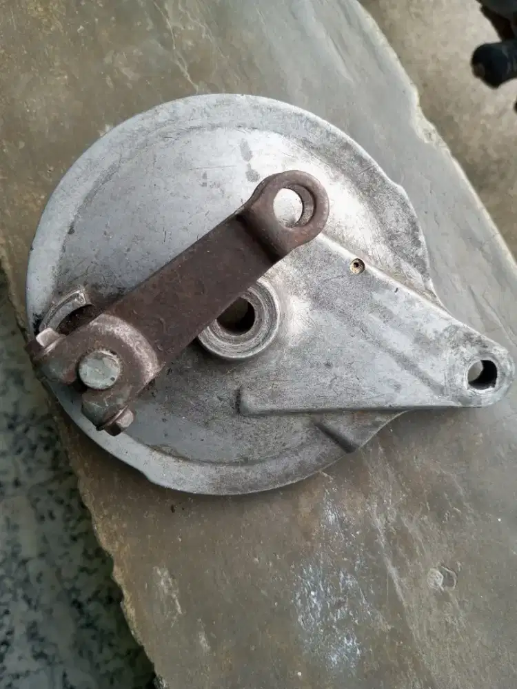 Tutup tromol kecil Fiz R ori