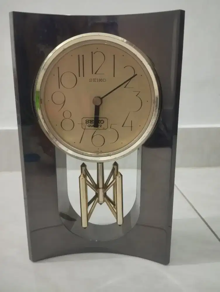 Jam meja SEIKO antik